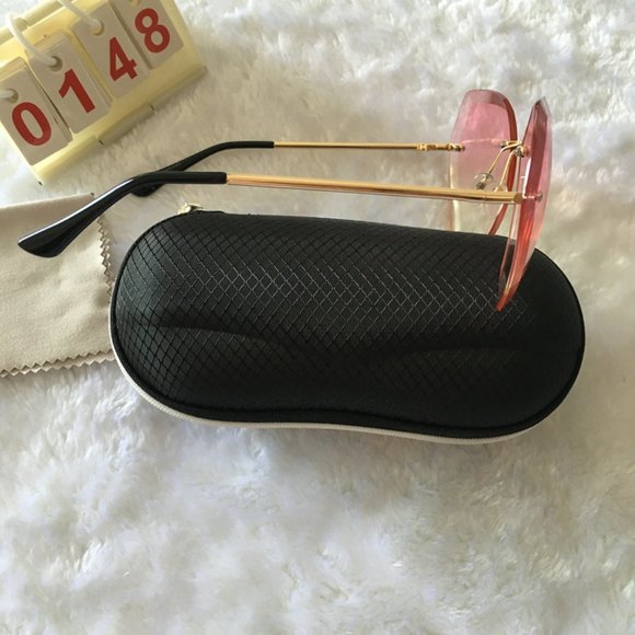 Metal Circle Frame Sunglasses.Pink Lens Sunglasses - Picture 2 of 4